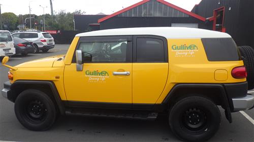 TOYOTA FJ CRUISER STATIONWAGON 2011-2015